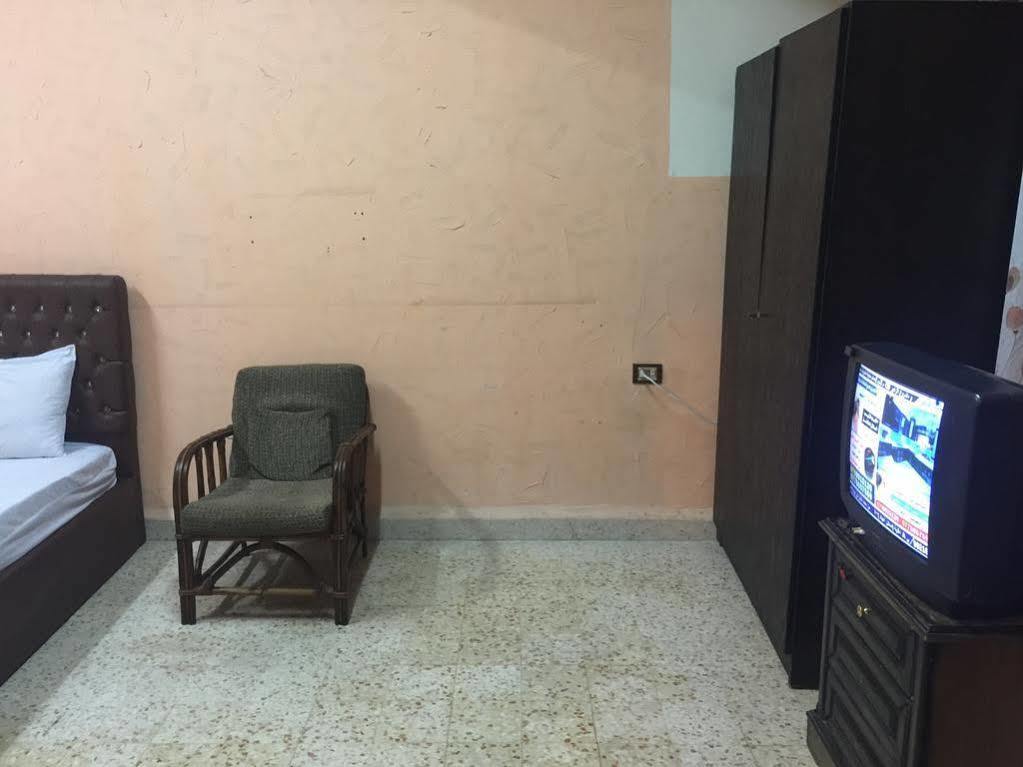 نوبل 2*